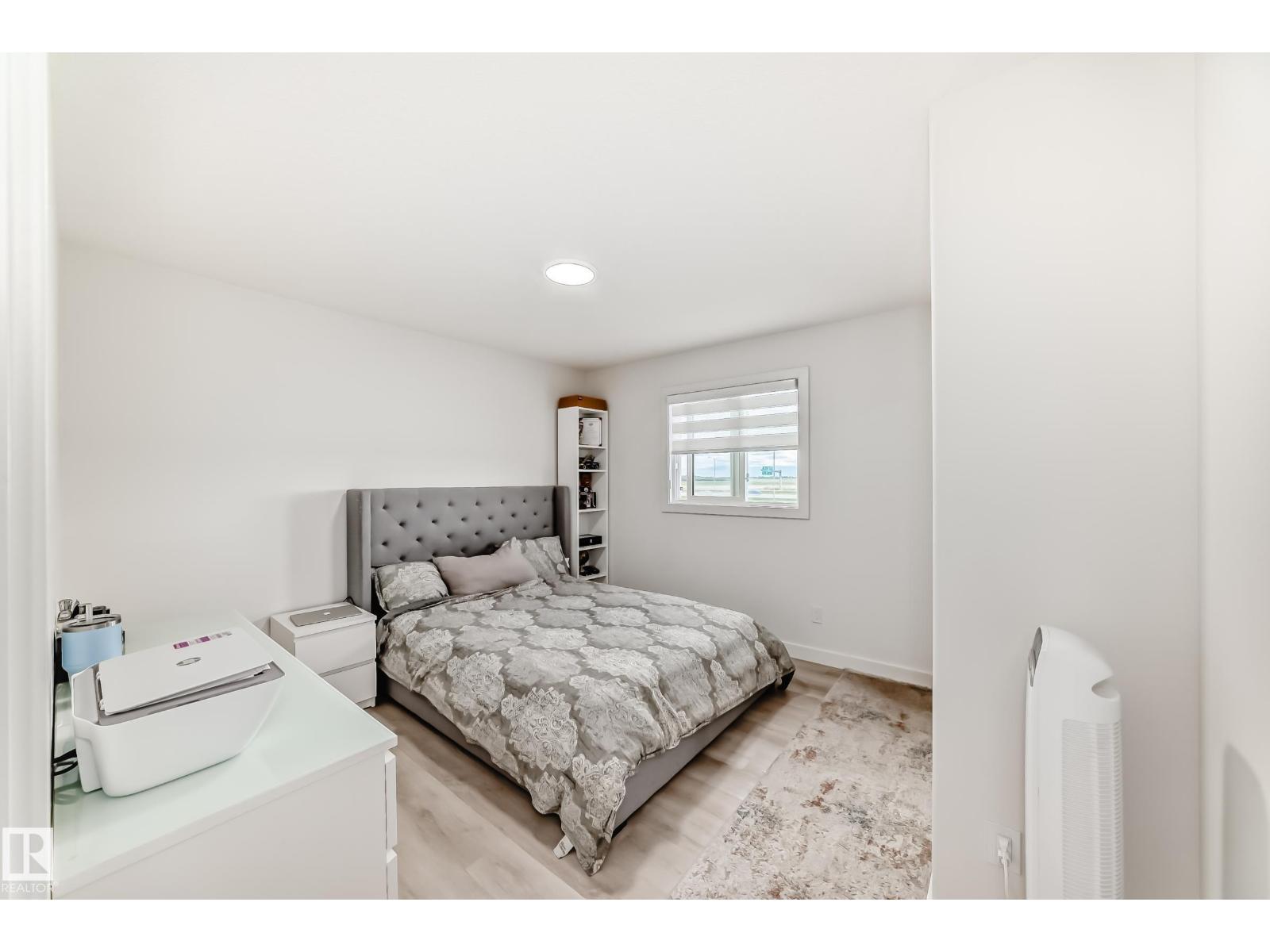 9020 183 AV NW - 22