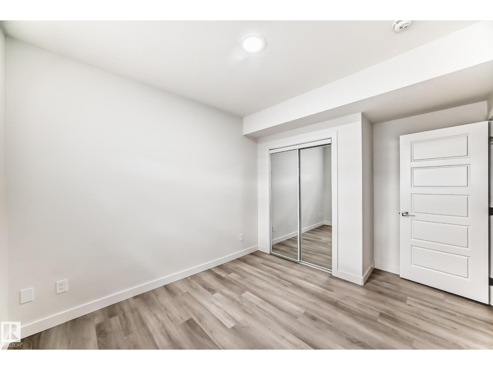 9020 183 AV NW - 37