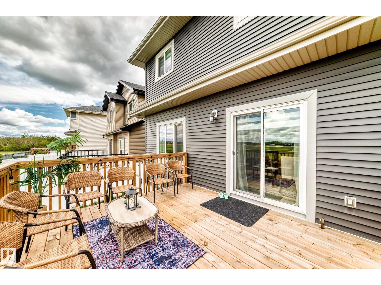 9020 183 AV NW - 43