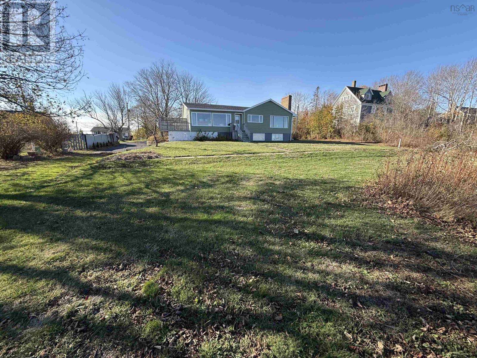 42 Montague Row - 9