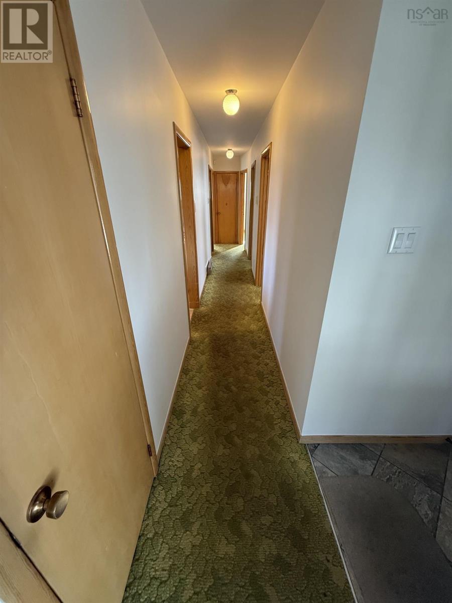 42 Montague Row - 31