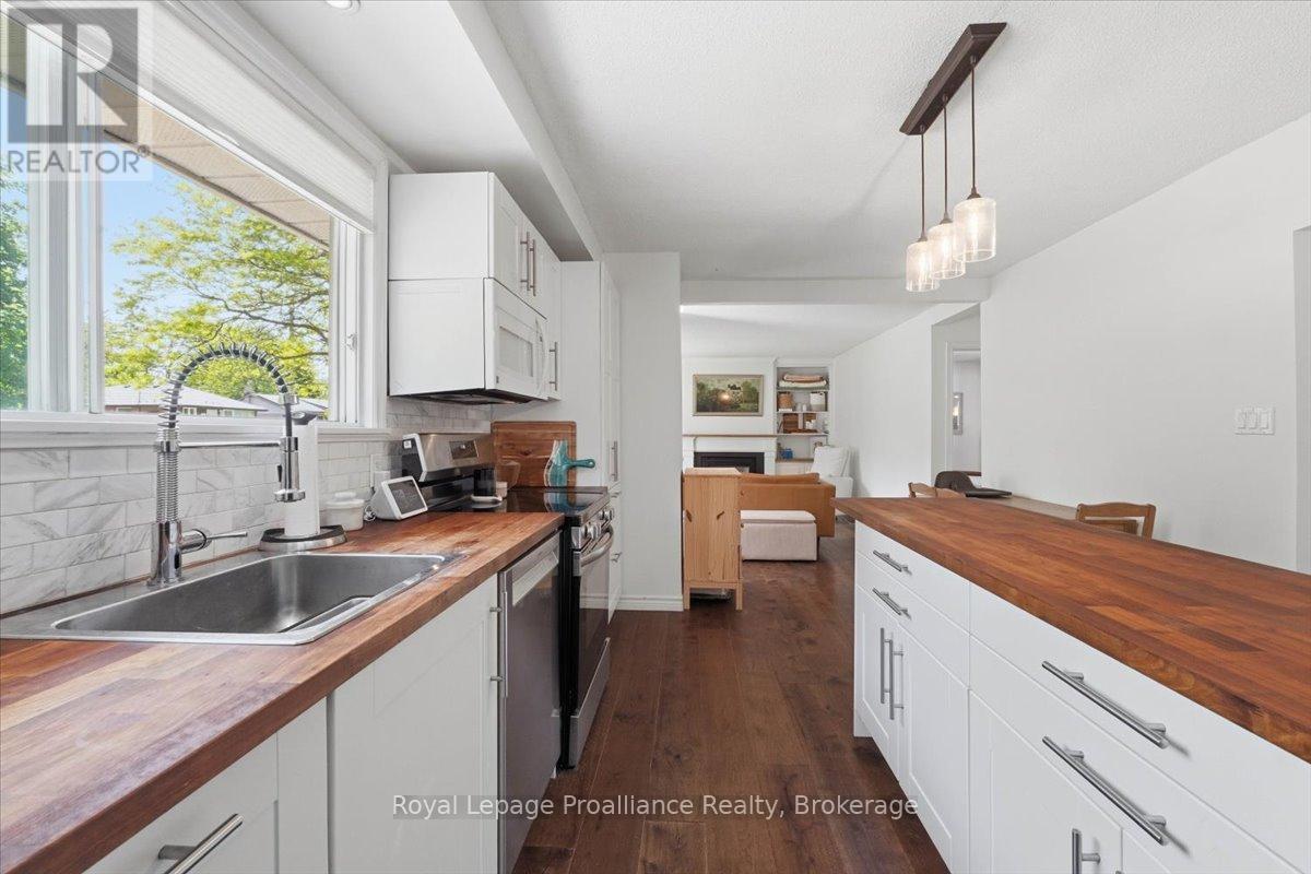 24 HARVEST CRESCENT - 13