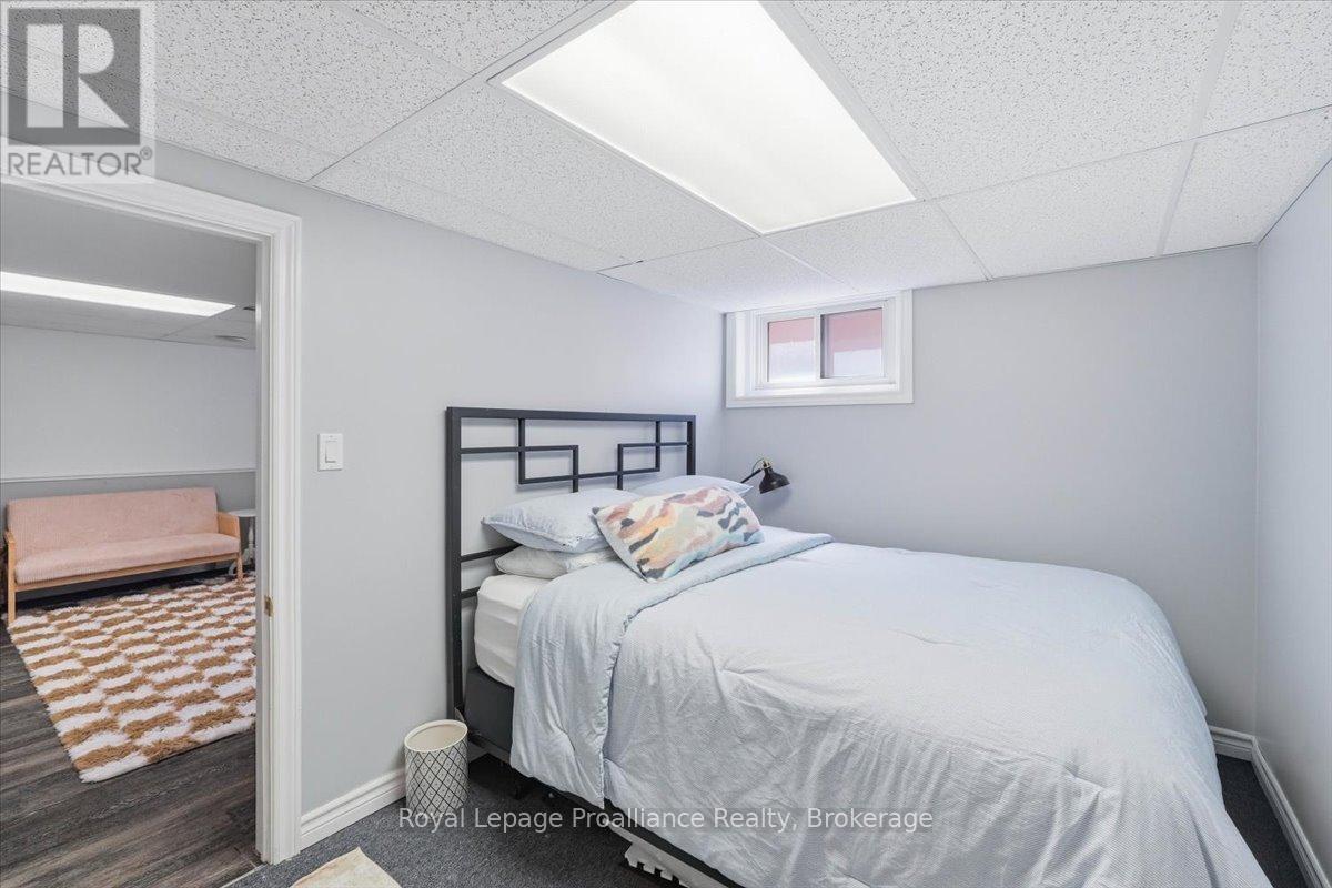 24 HARVEST CRESCENT - 22