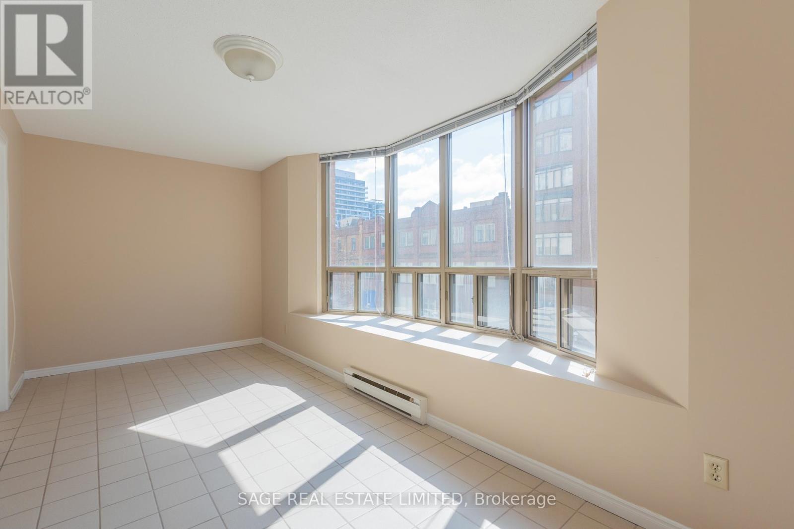 #302 25 GEORGE STREET - 17