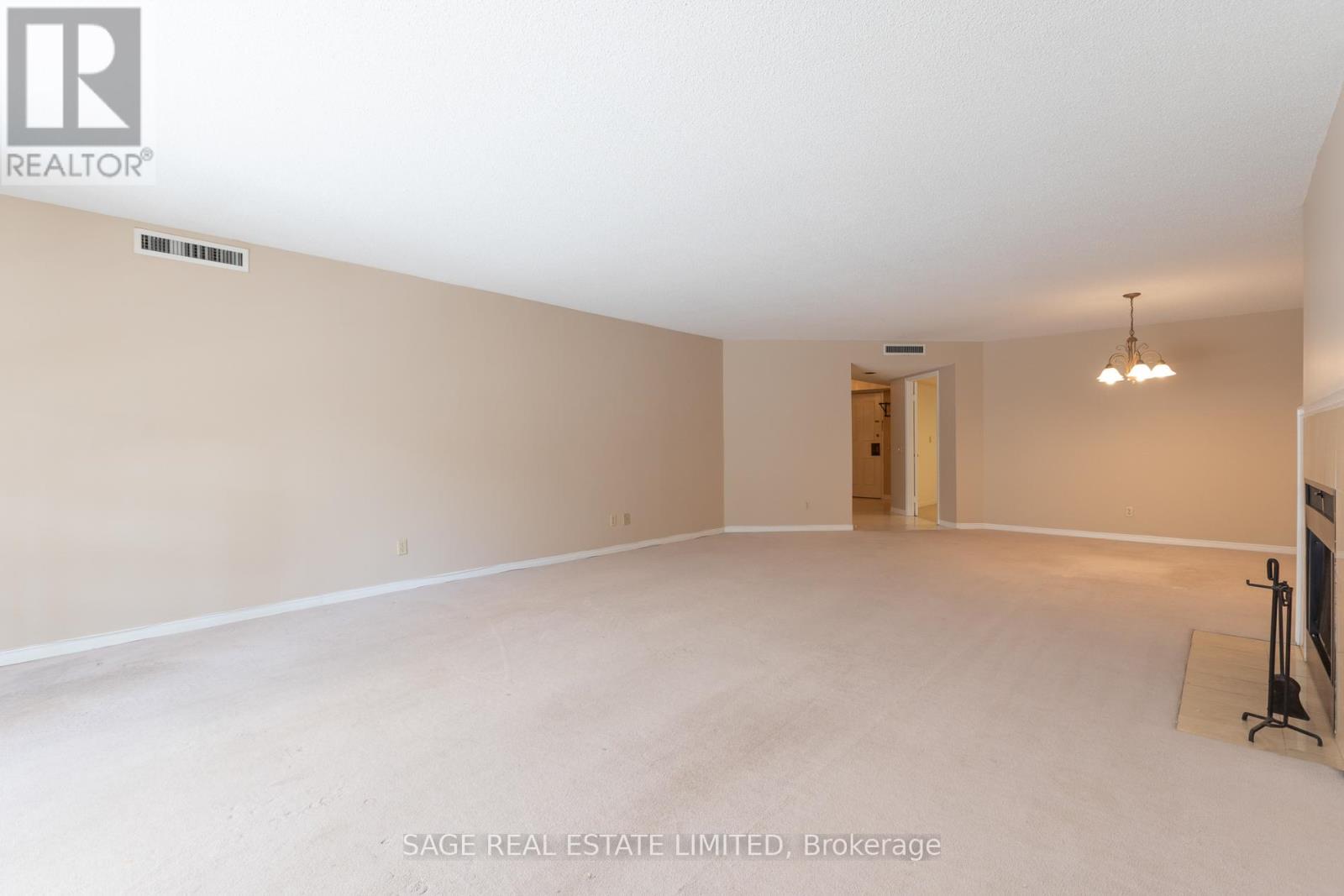 #302 25 GEORGE STREET - 18