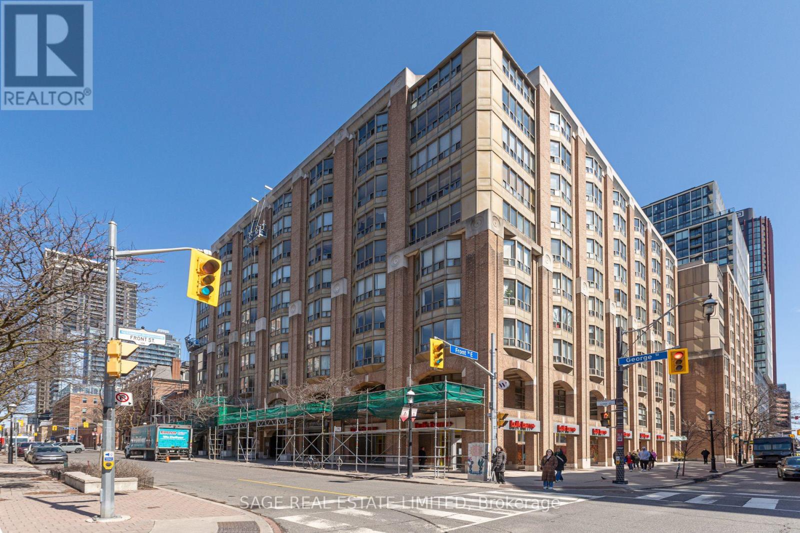 #302 25 GEORGE STREET - 3