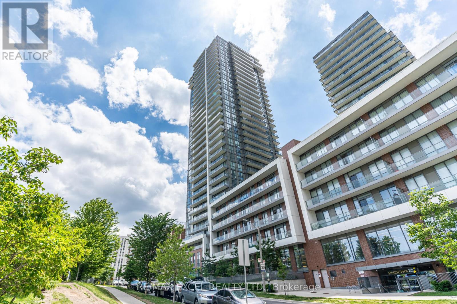 Listing photo of 1103 - 32 FOREST MANOR ROAD