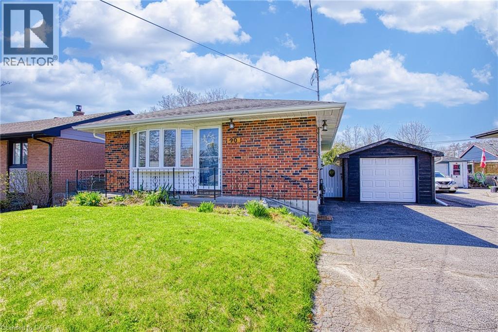 90 PRINCE CHARLES Drive - 1