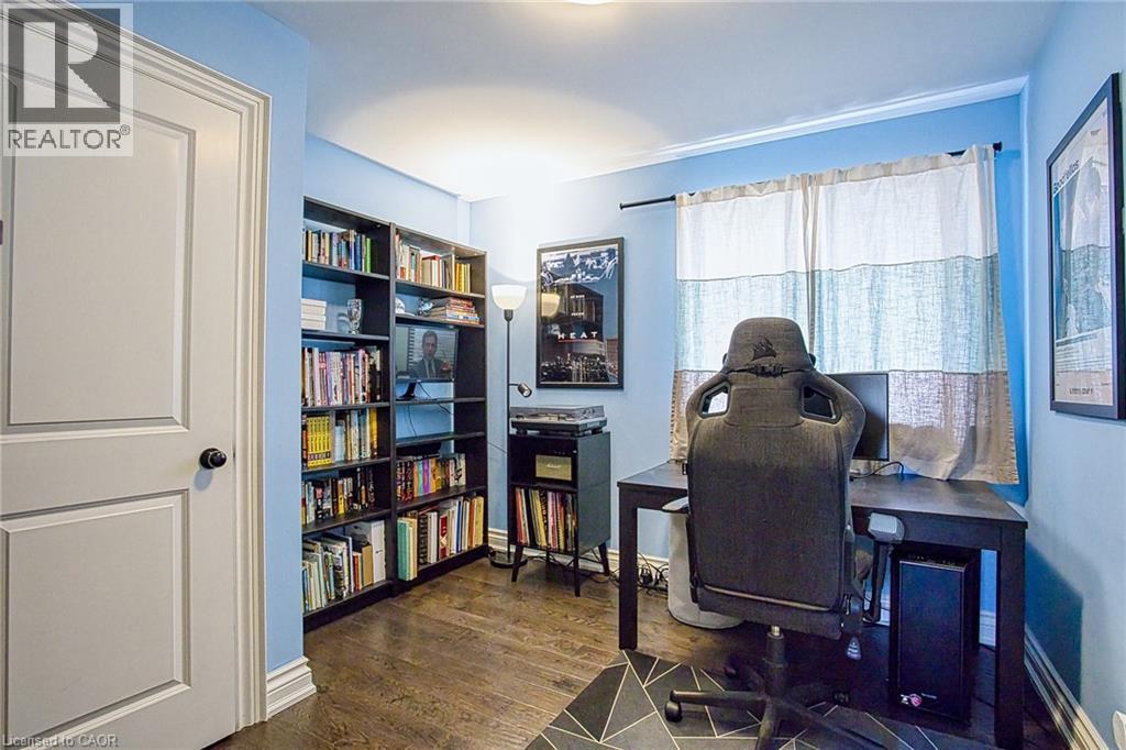 90 PRINCE CHARLES Drive - 17