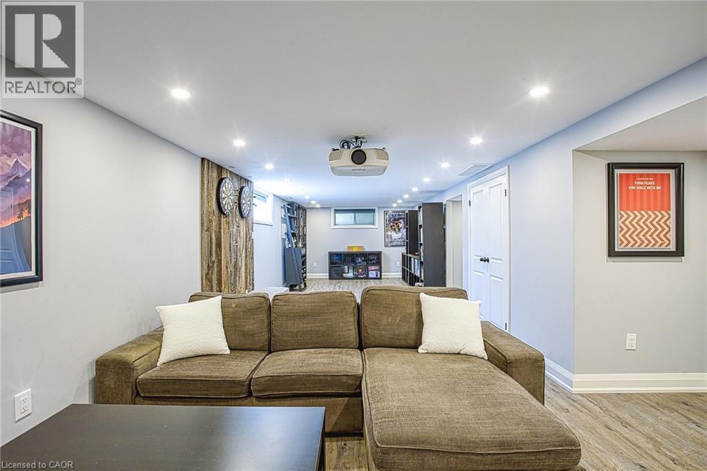 90 PRINCE CHARLES Drive - 21