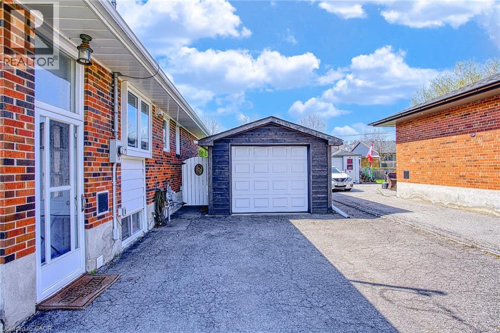 90 PRINCE CHARLES Drive - 29