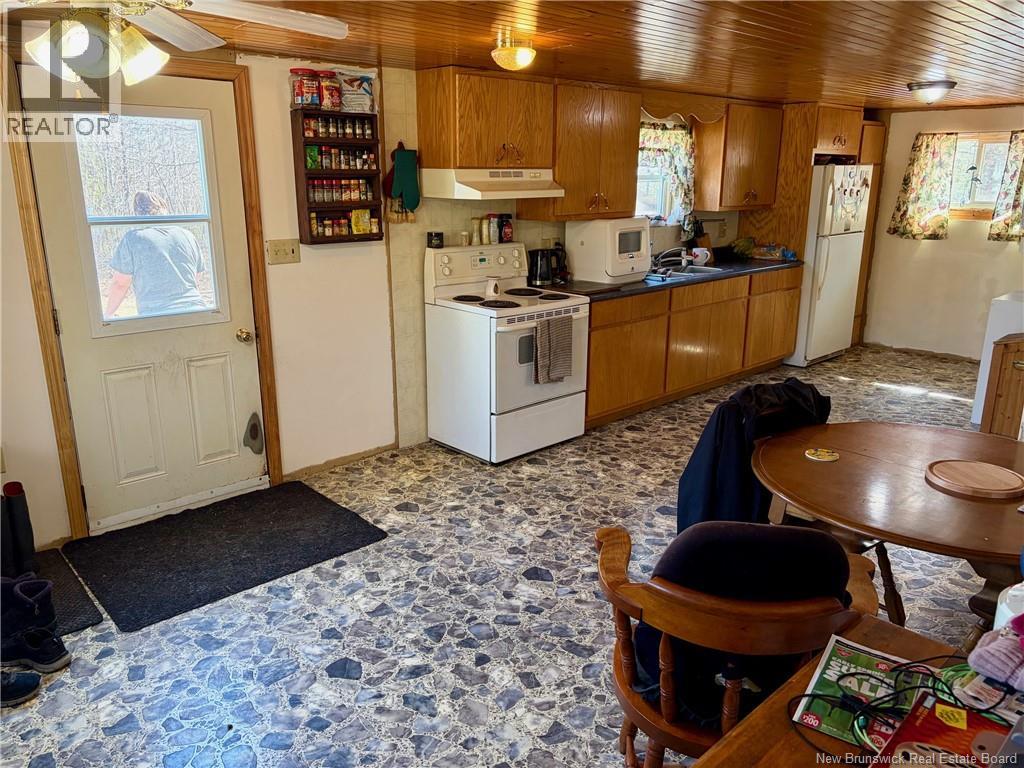 596 Mohannes Road - 29