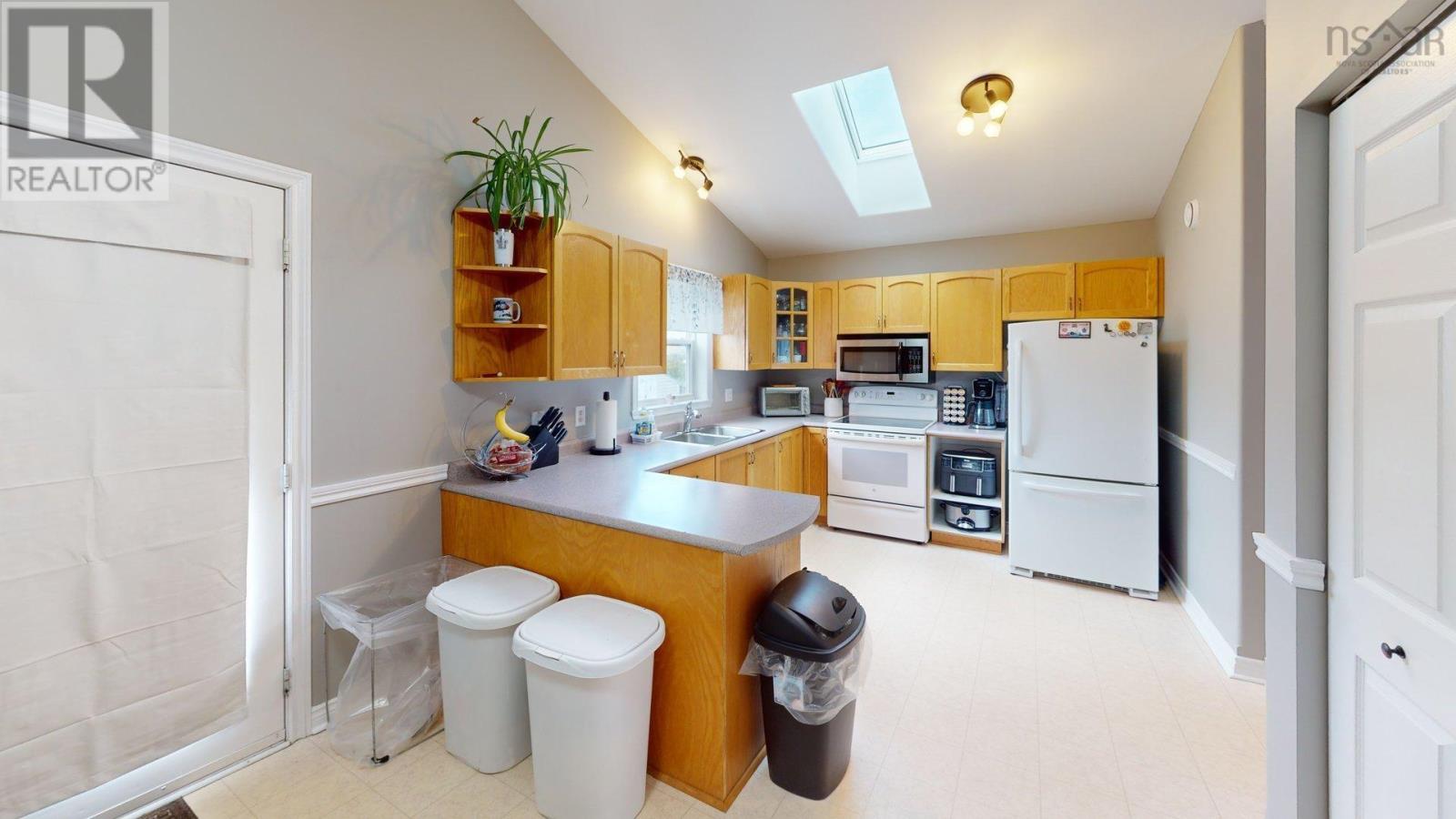 Property 2 of 32 of 54 Serop Crescent