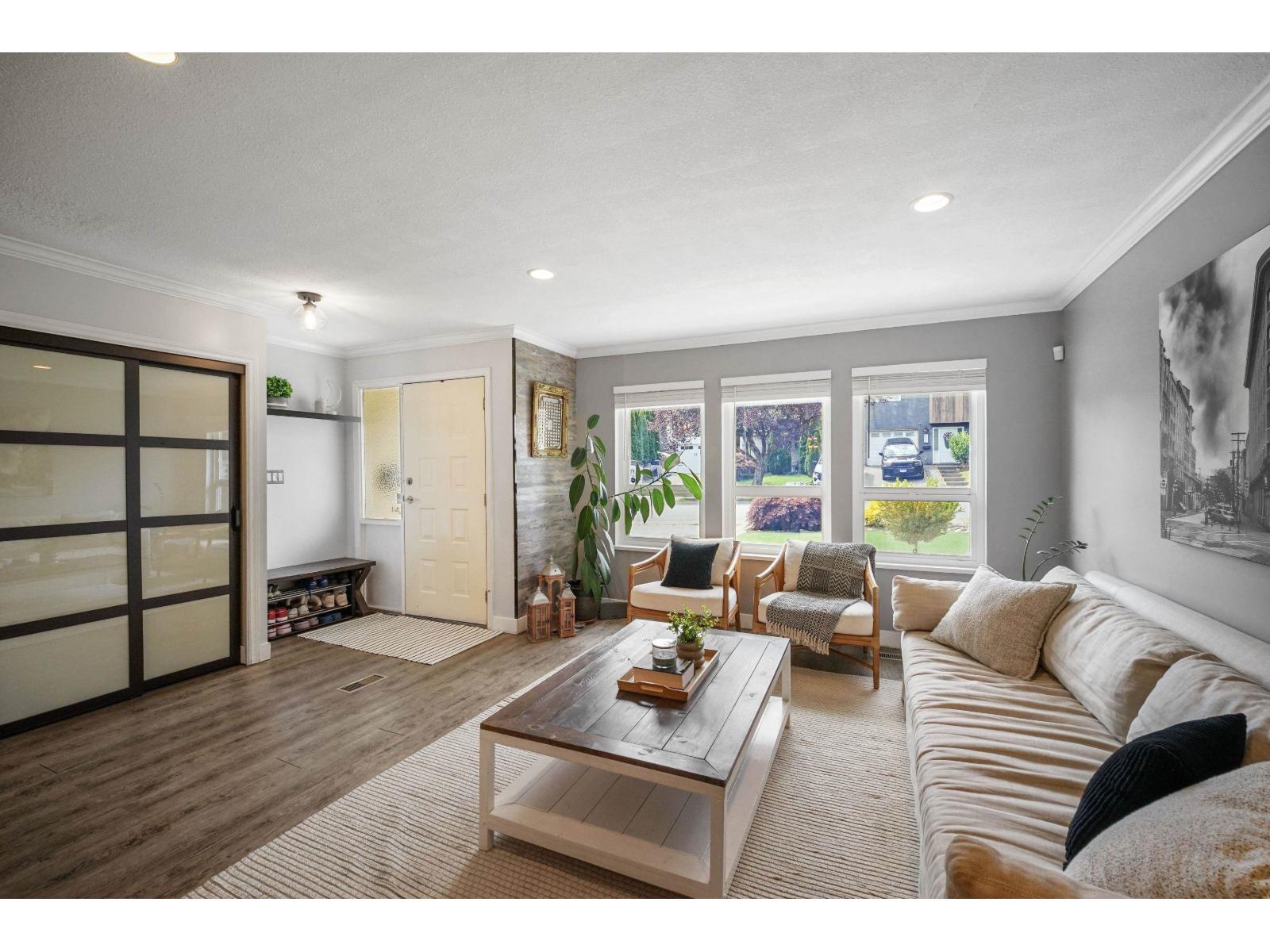 2426 WAYBURNE CRESCENT, Langley