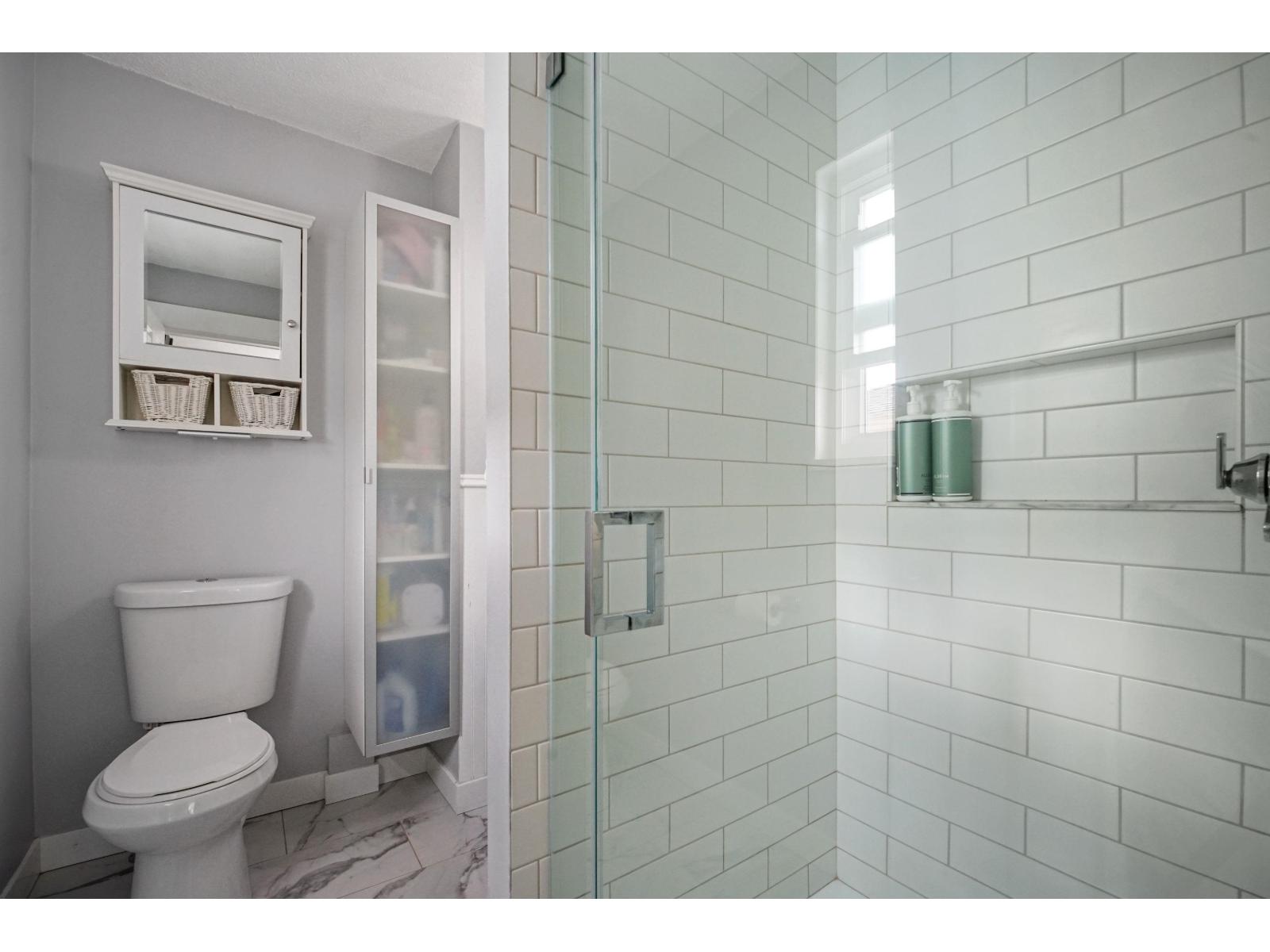 2426 WAYBURNE CRESCENT, Langley