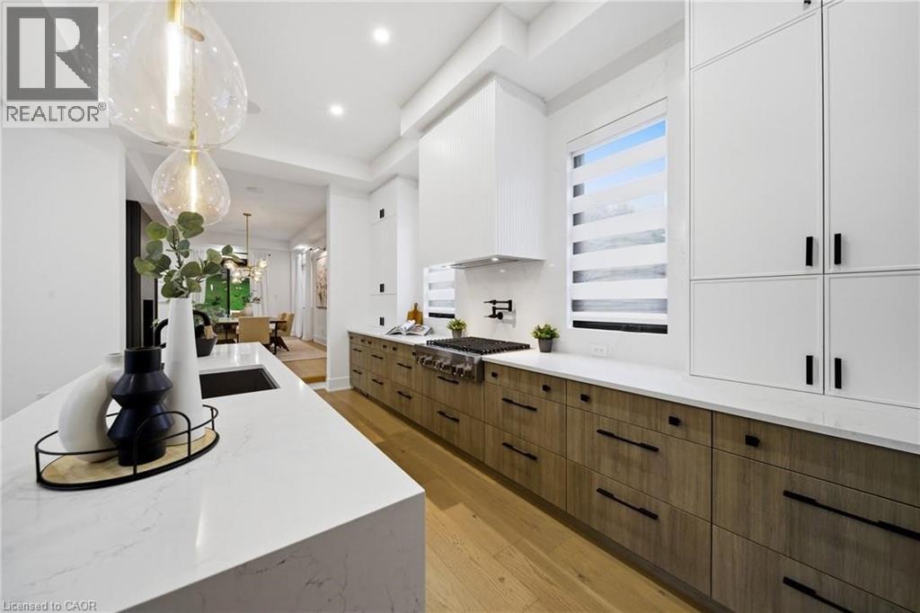 188 NISKA Road - 15