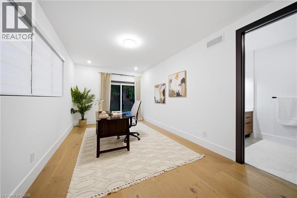 188 NISKA Road - 26