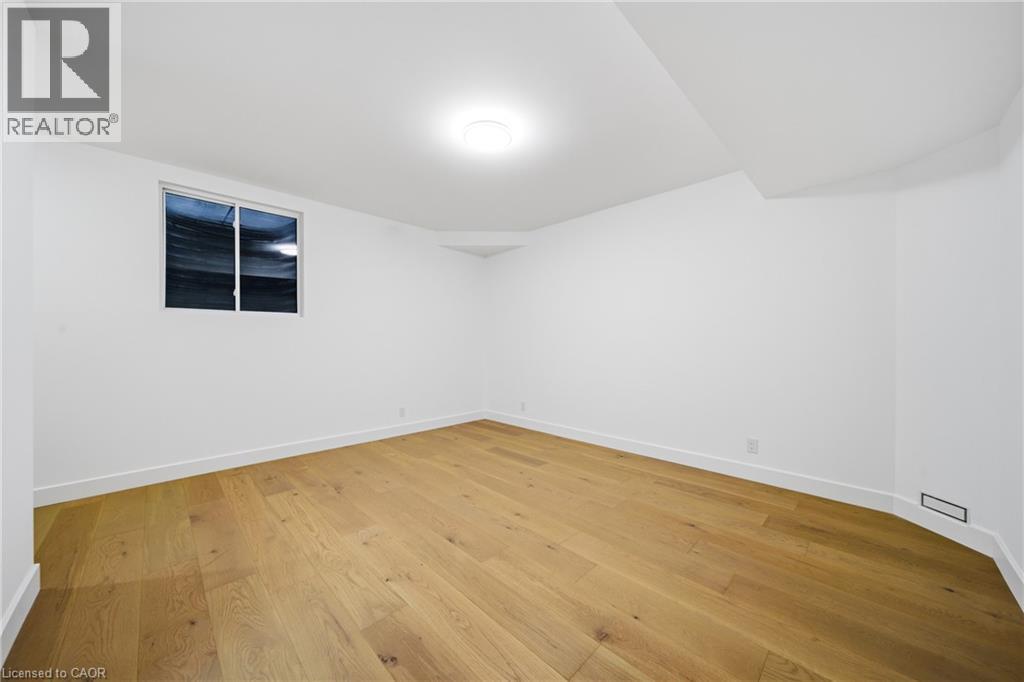188 NISKA Road - 37