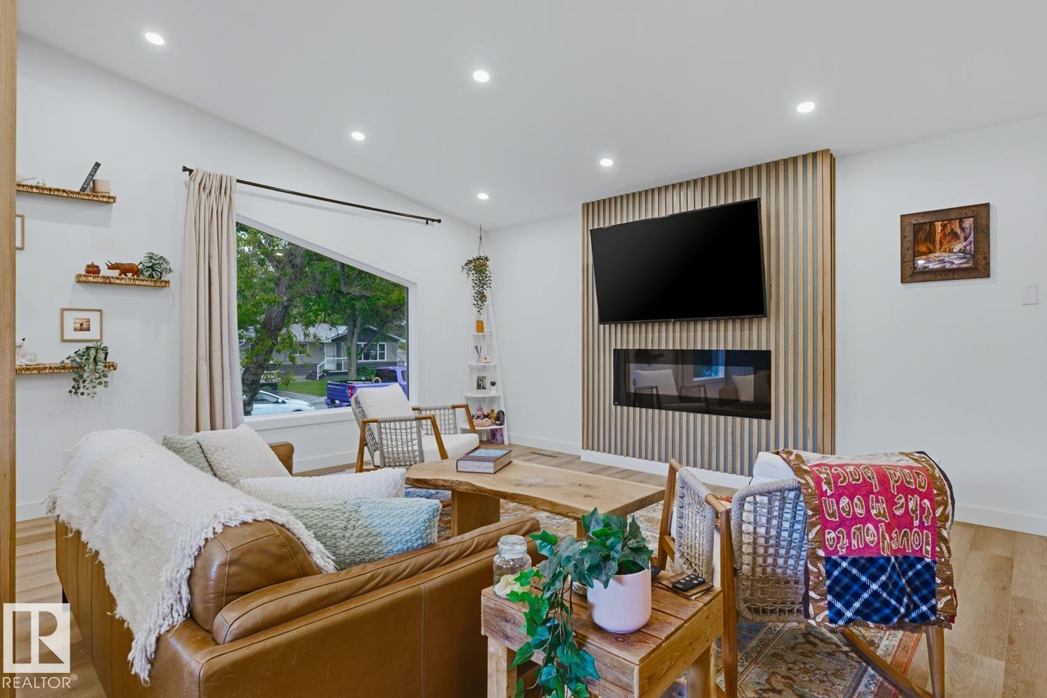 33 HAZEL ST — photo 19