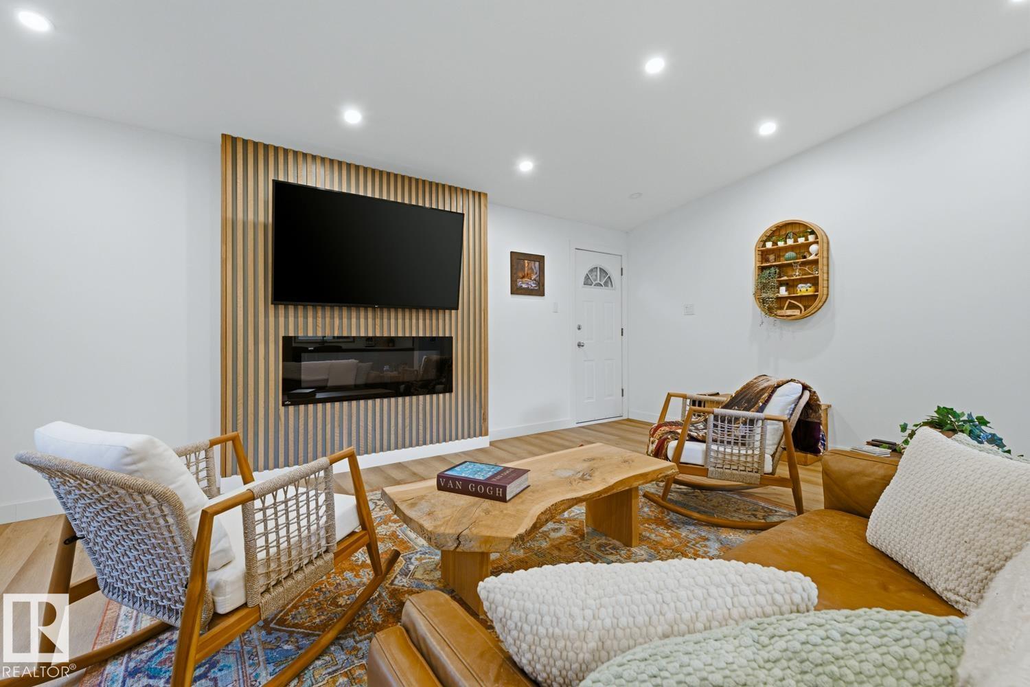 33 HAZEL ST — photo 21