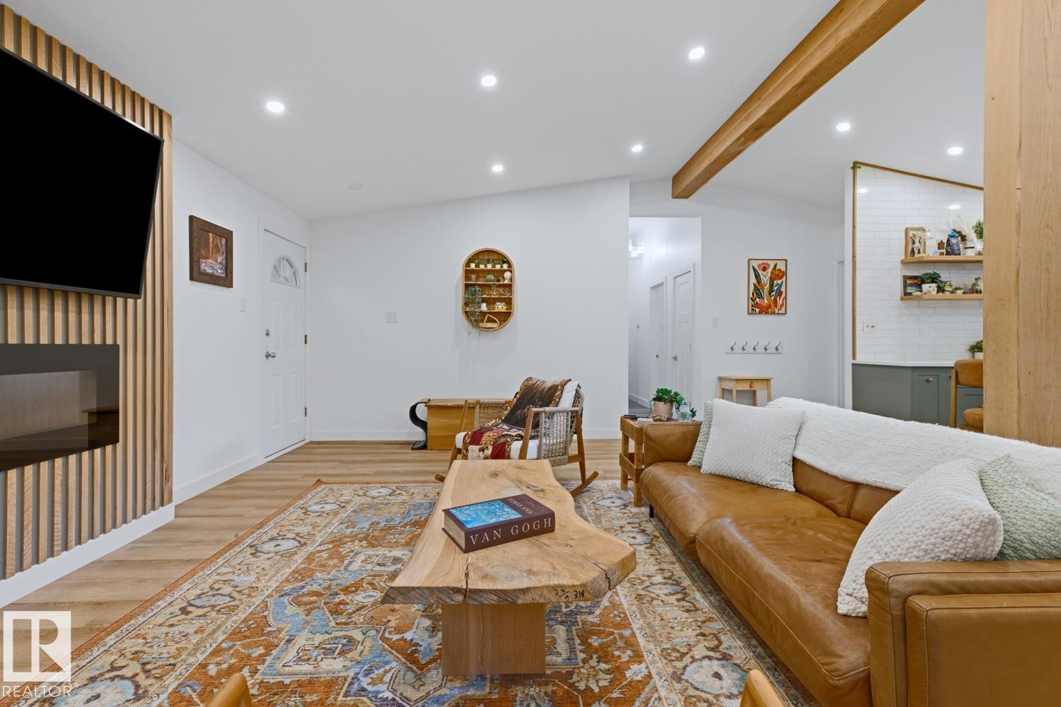 33 HAZEL ST — photo 22