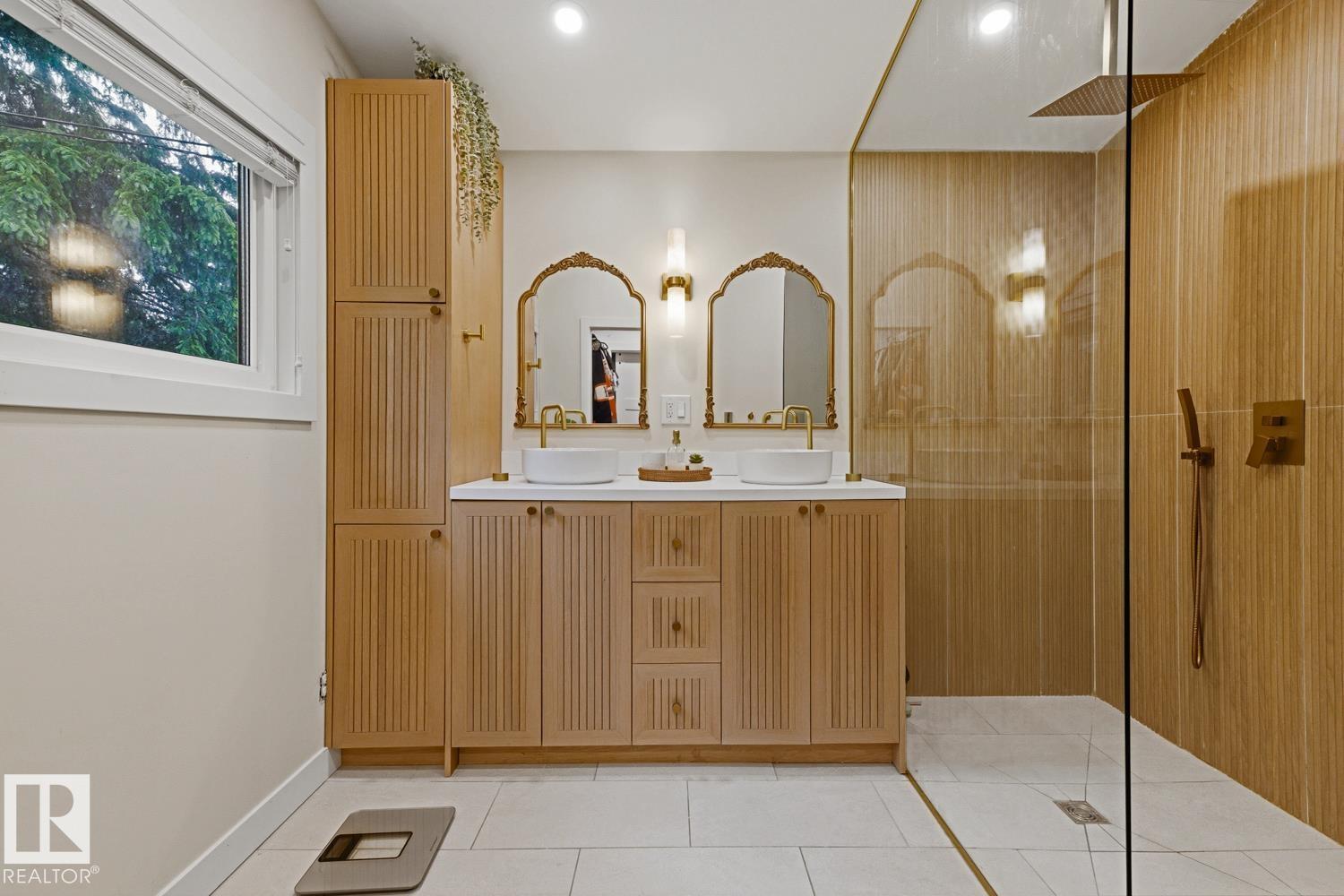 33 HAZEL ST — photo 32