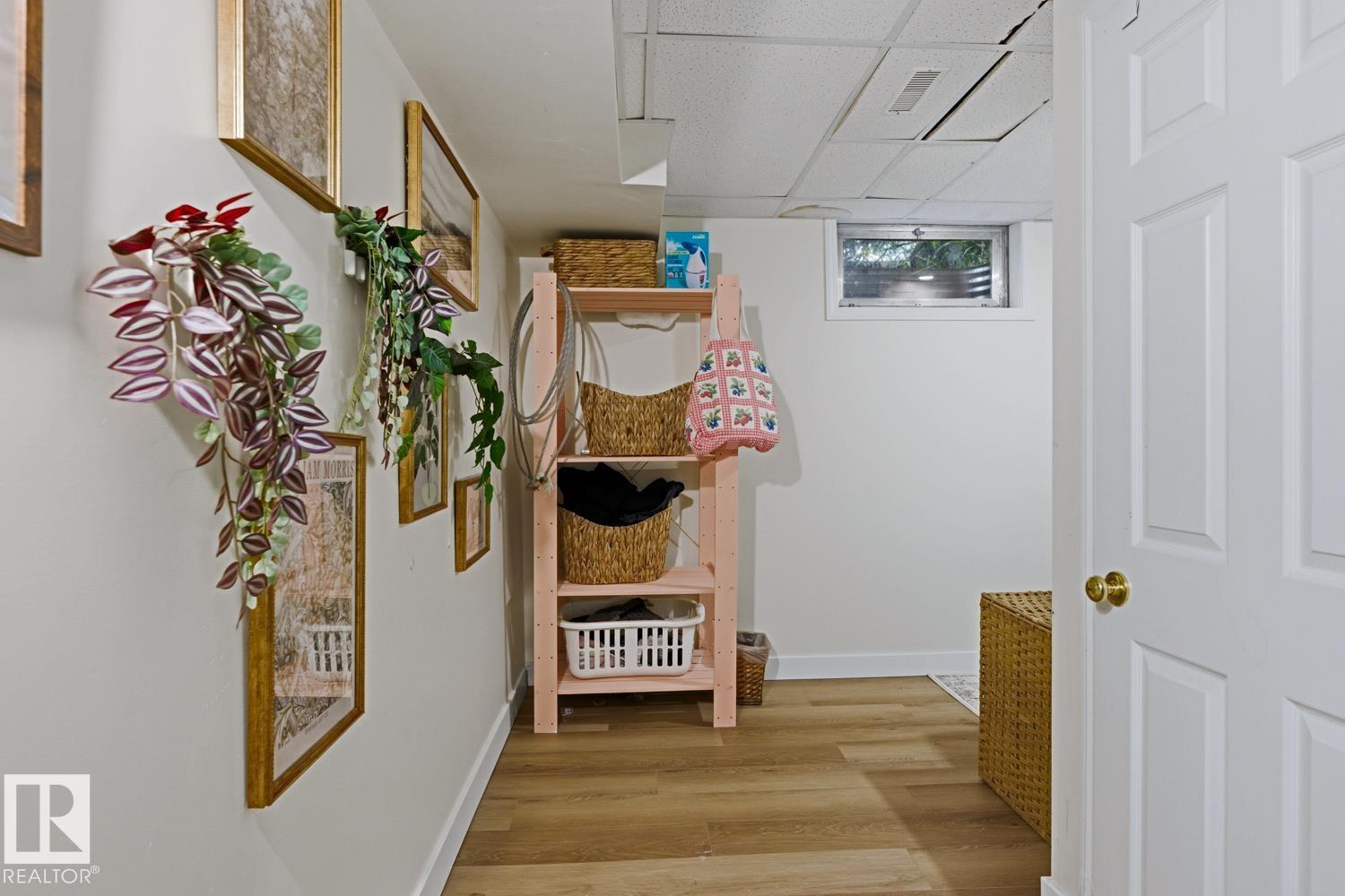 33 HAZEL ST — photo 42