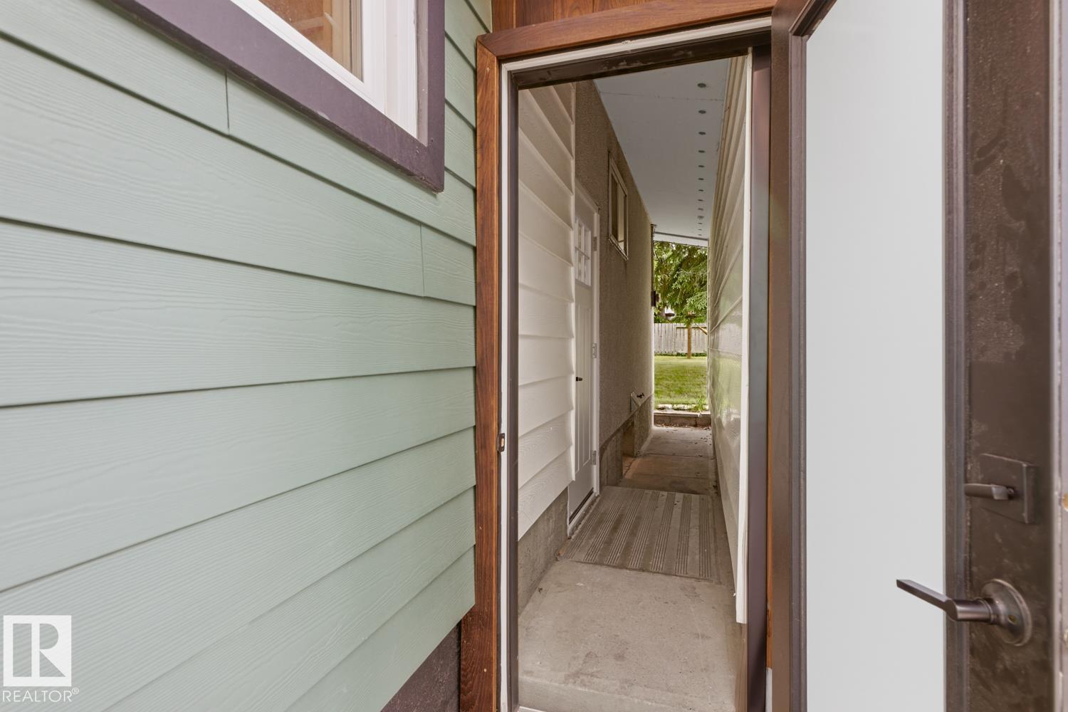 33 HAZEL ST - photo 5