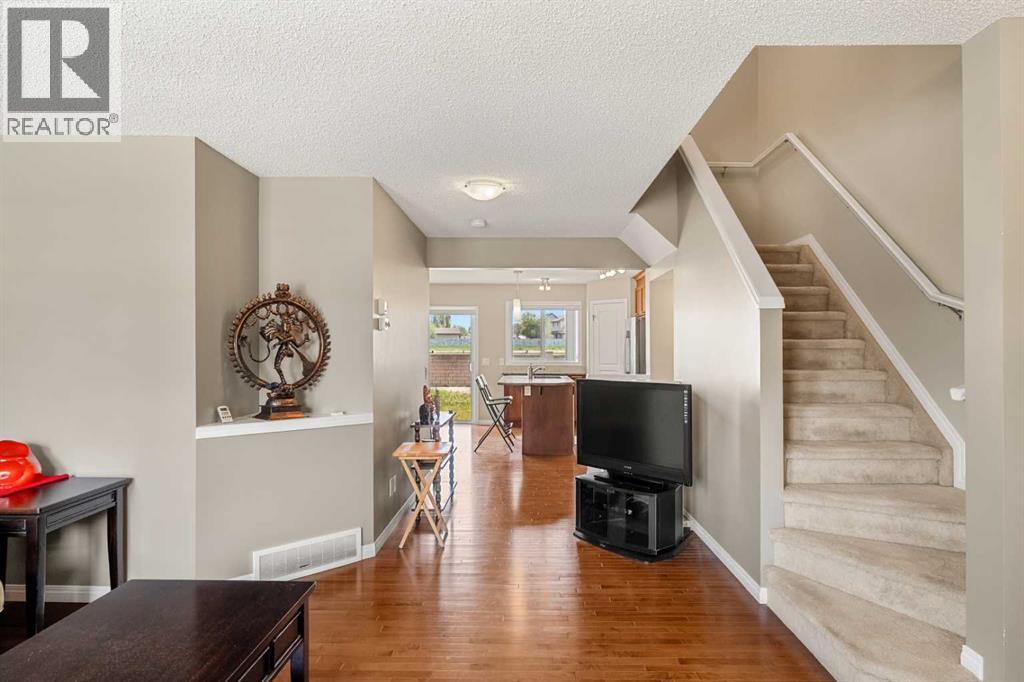 249 Elgin Meadows Park SE - photo 3