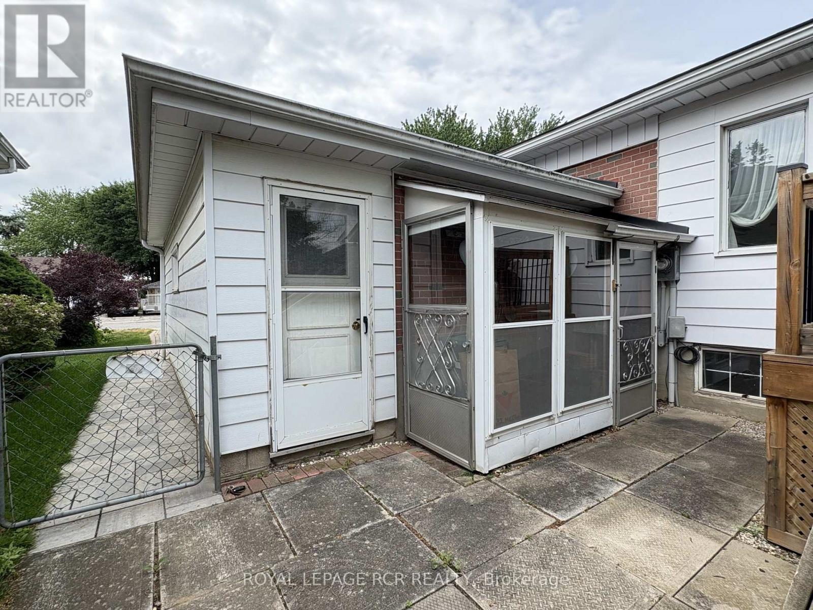 89 WILLIAM STREET - 31