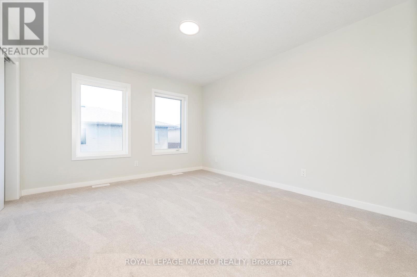 #4 35 DAWSON DRIVE - 18