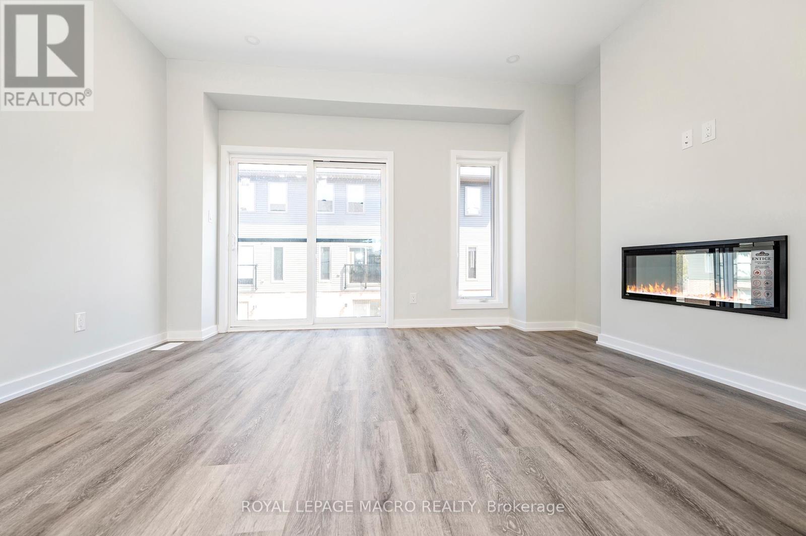 #4 35 DAWSON DRIVE - 21