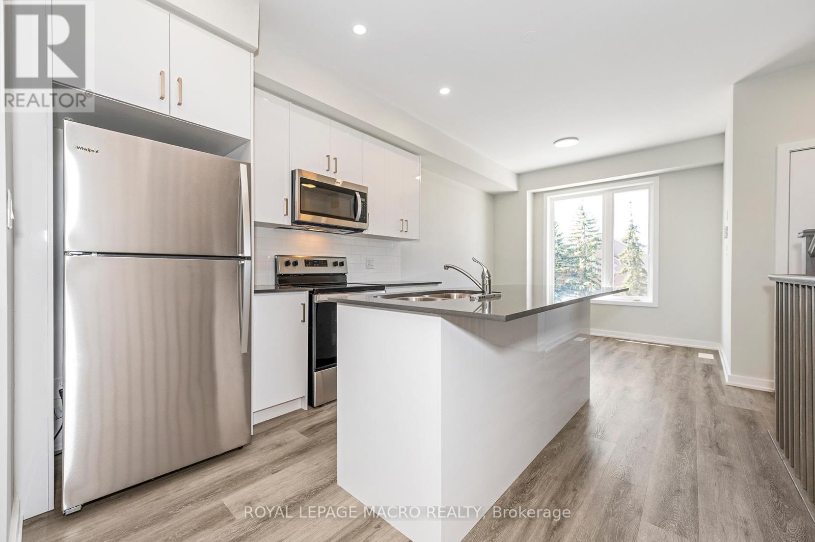 #4 35 DAWSON DRIVE - 24