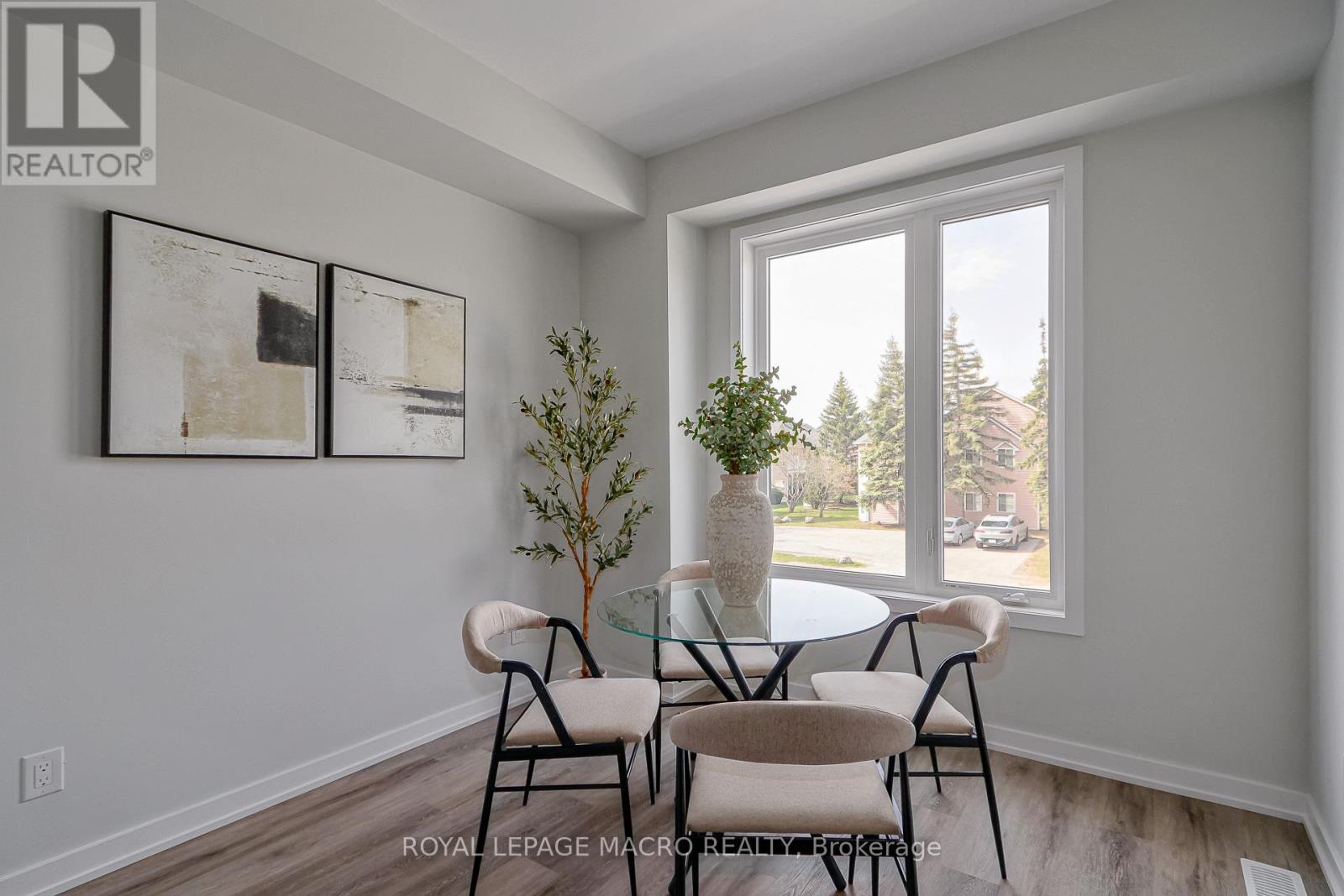 #4 35 DAWSON DRIVE - 4