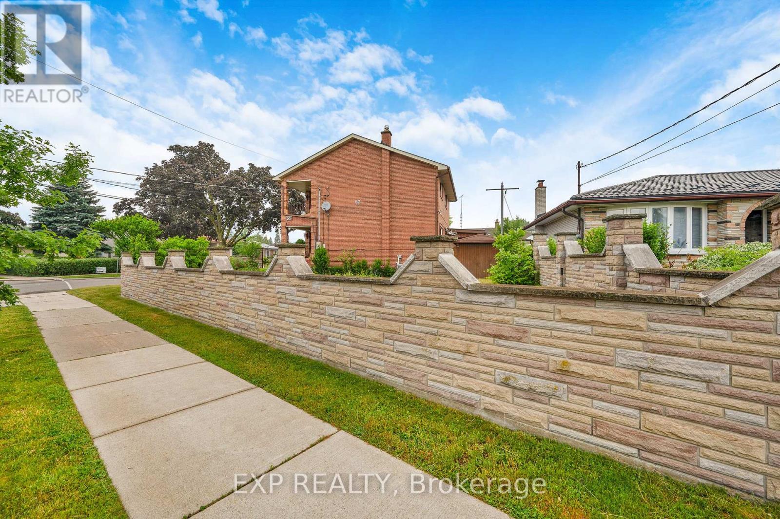 52 STORER DRIVE - 42