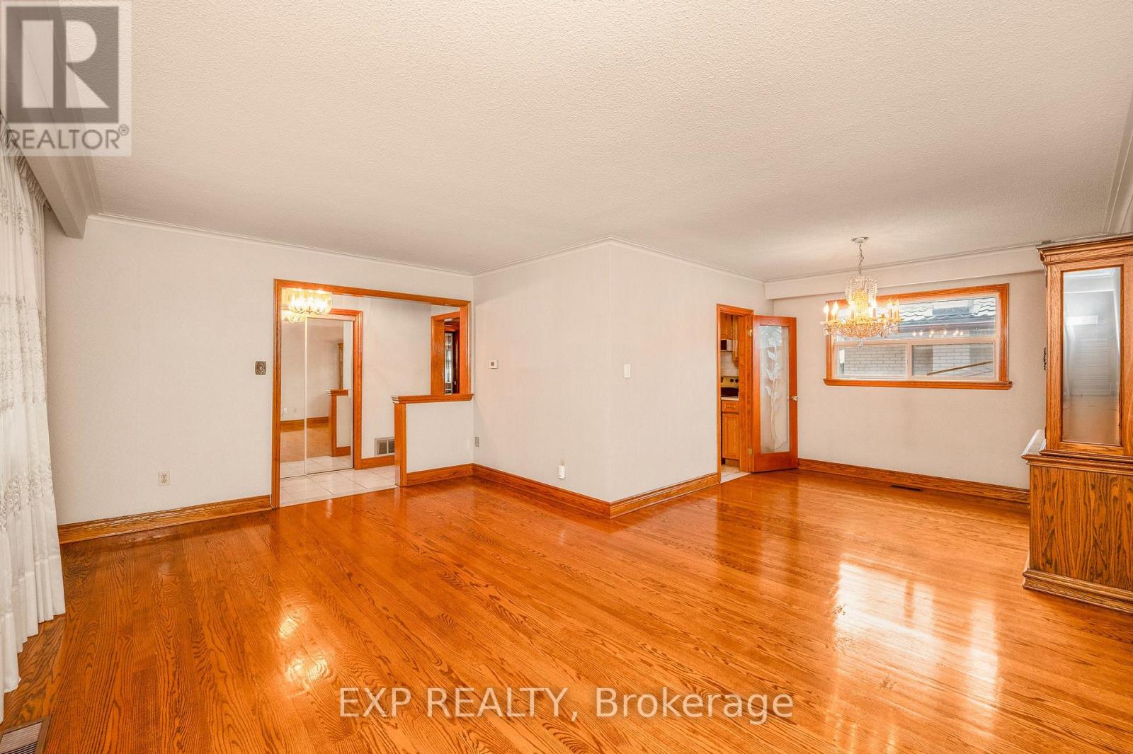 52 STORER DRIVE - 7