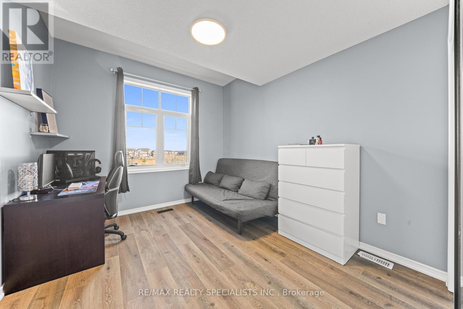 67 BAFFIN CRESCENT - 19