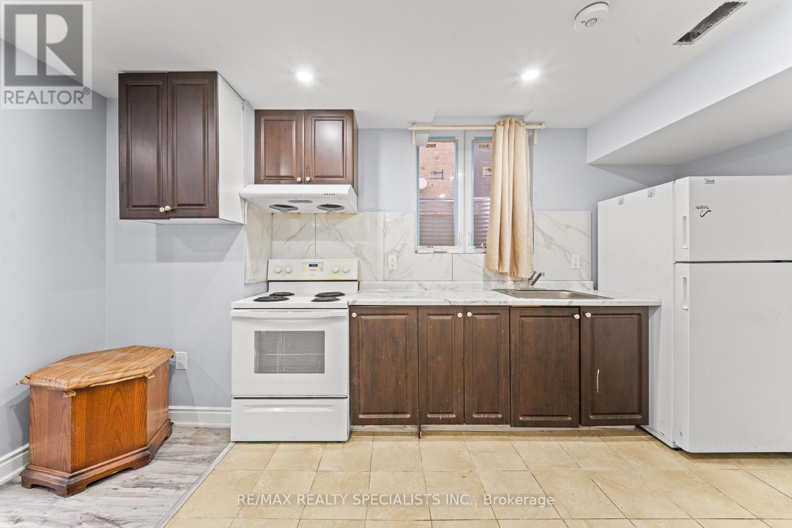 67 BAFFIN CRESCENT - 24