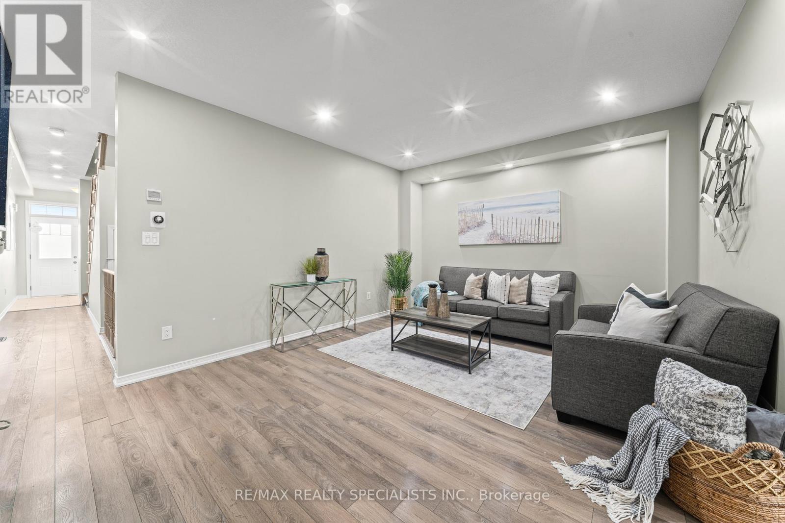 67 BAFFIN CRESCENT - 5