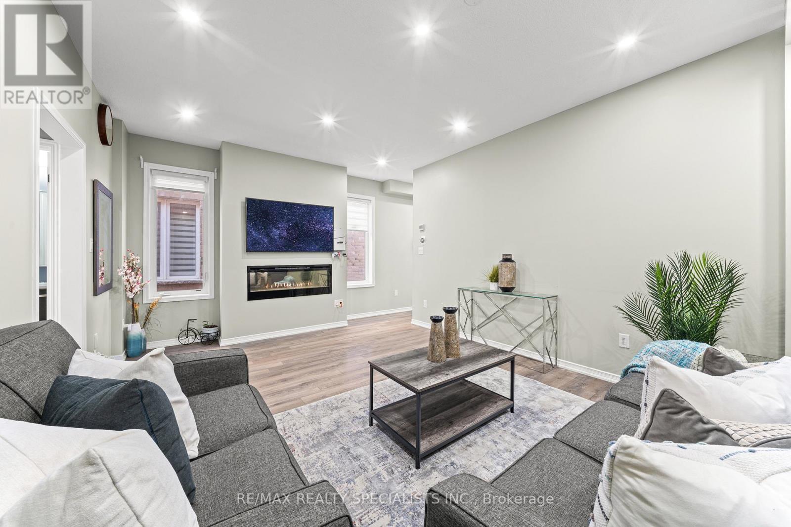 67 BAFFIN CRESCENT - 6