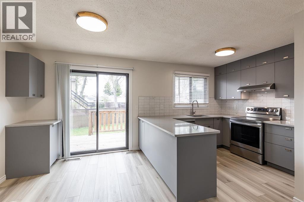 160 South Ridge Crescent SW — photo 10