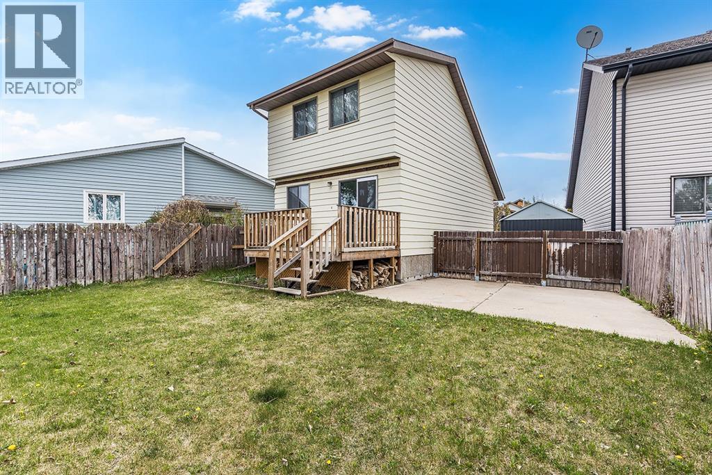160 South Ridge Crescent SW — photo 47