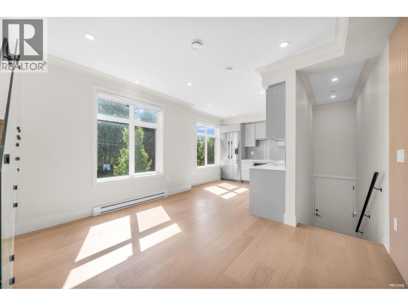 Thumbnail 18