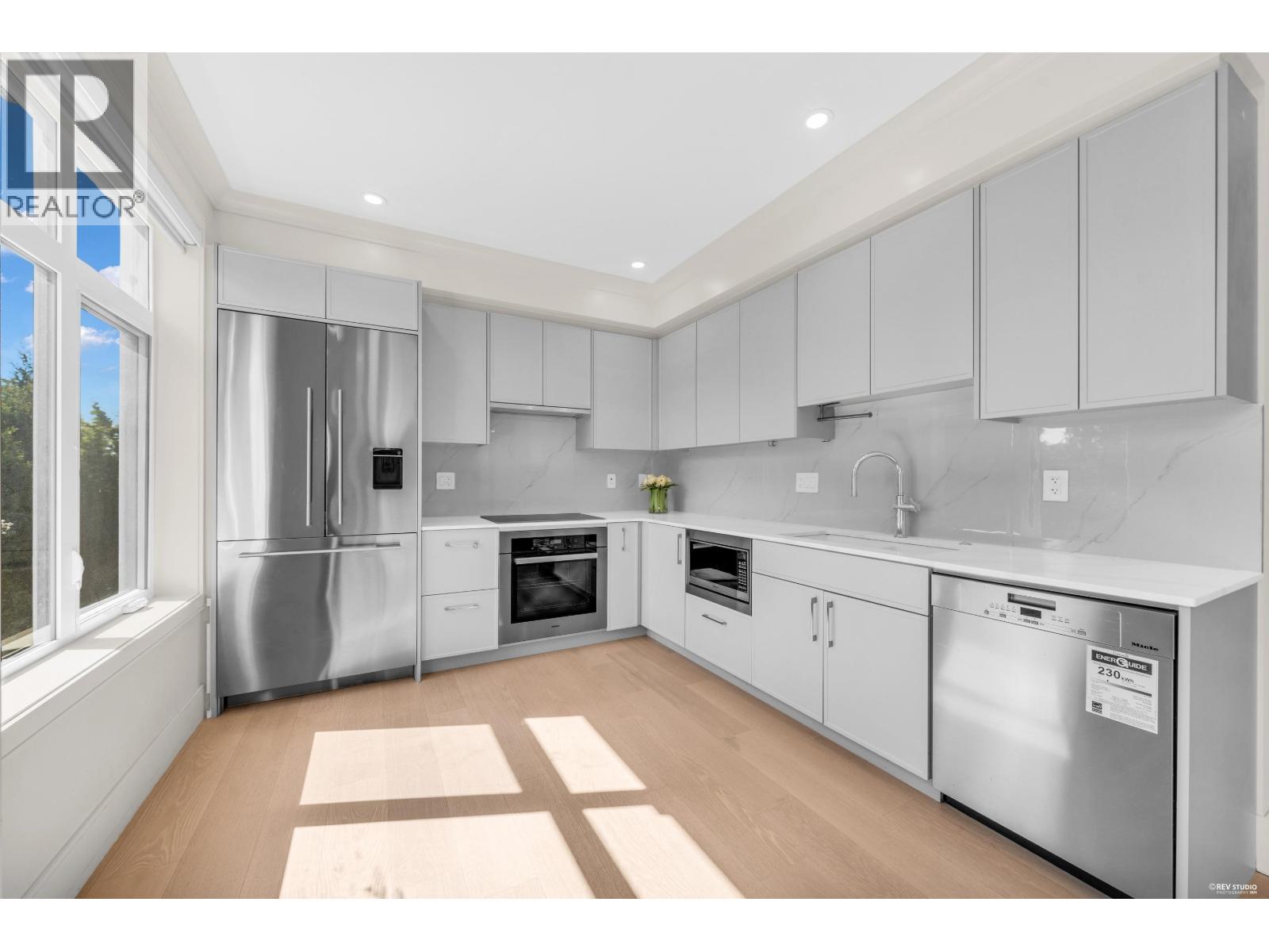 7711 GRANVILLE STREET — photo 3