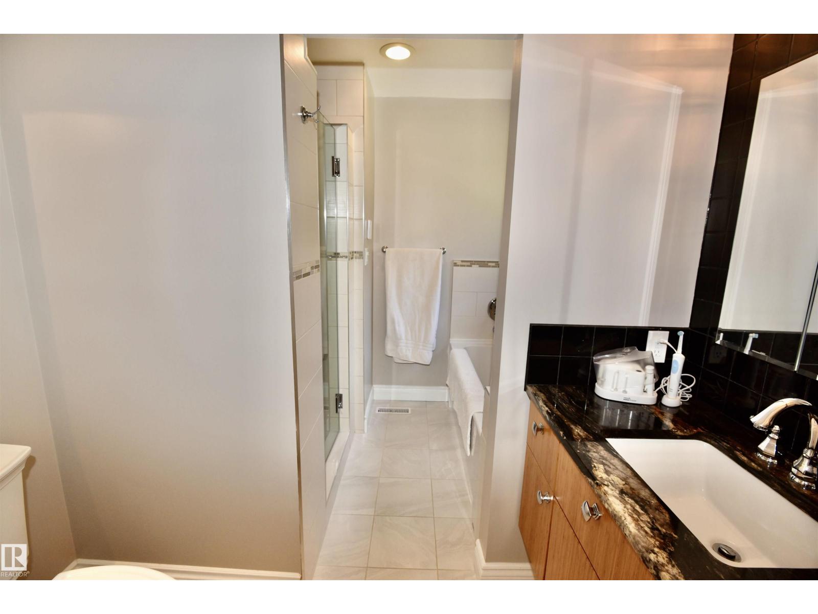 6 st George's CR NW — photo 15