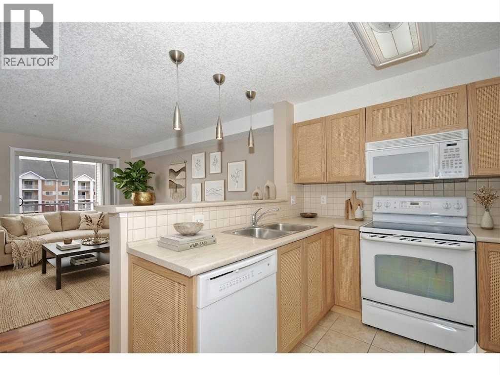 2310, 10 Prestwick Bay SE - photo 5
