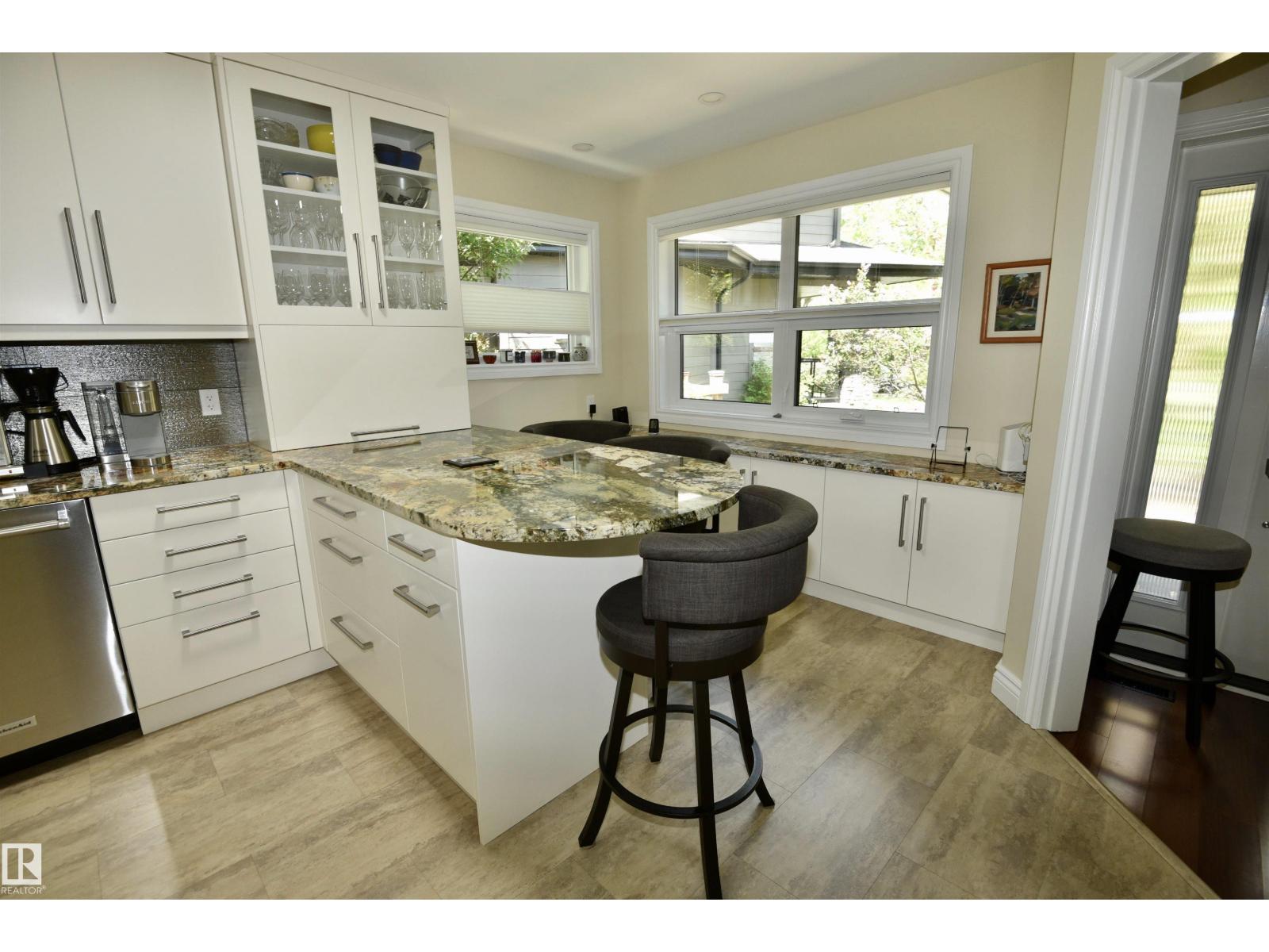 6 st George's CR NW — photo 10