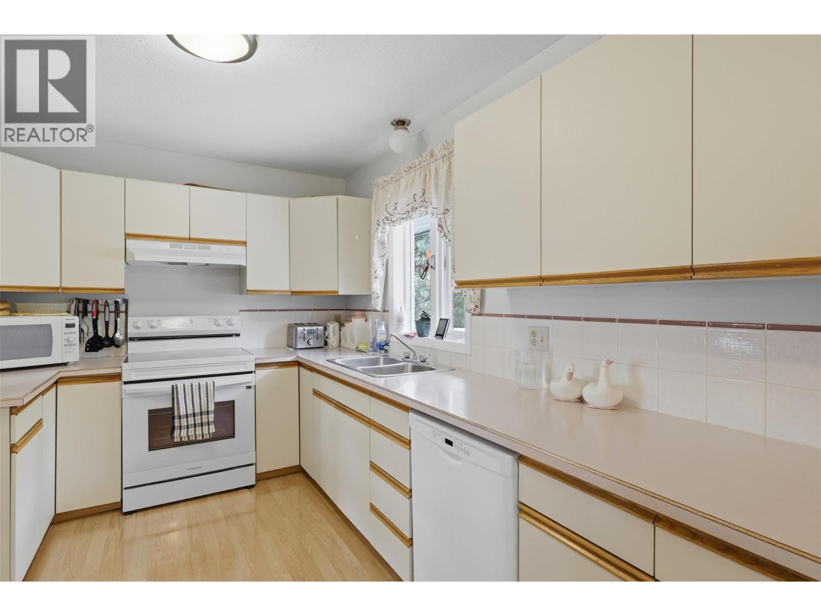809 Uplands Court - 11