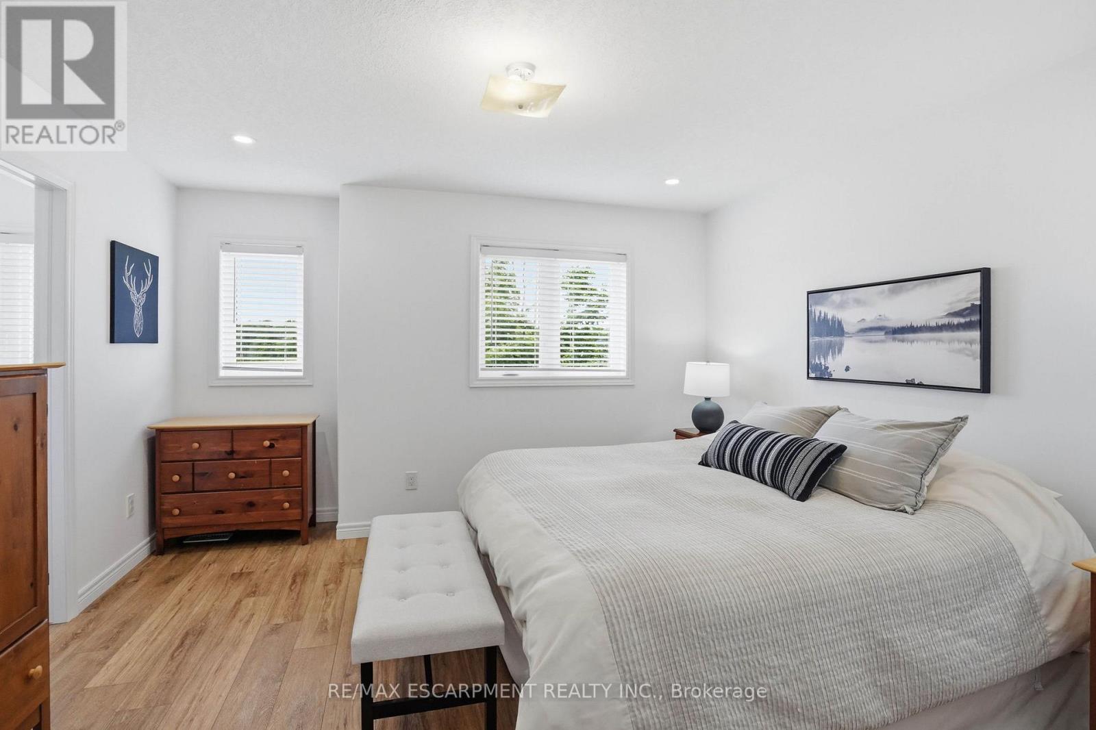 #2 29 SCHUYLER STREET - 18