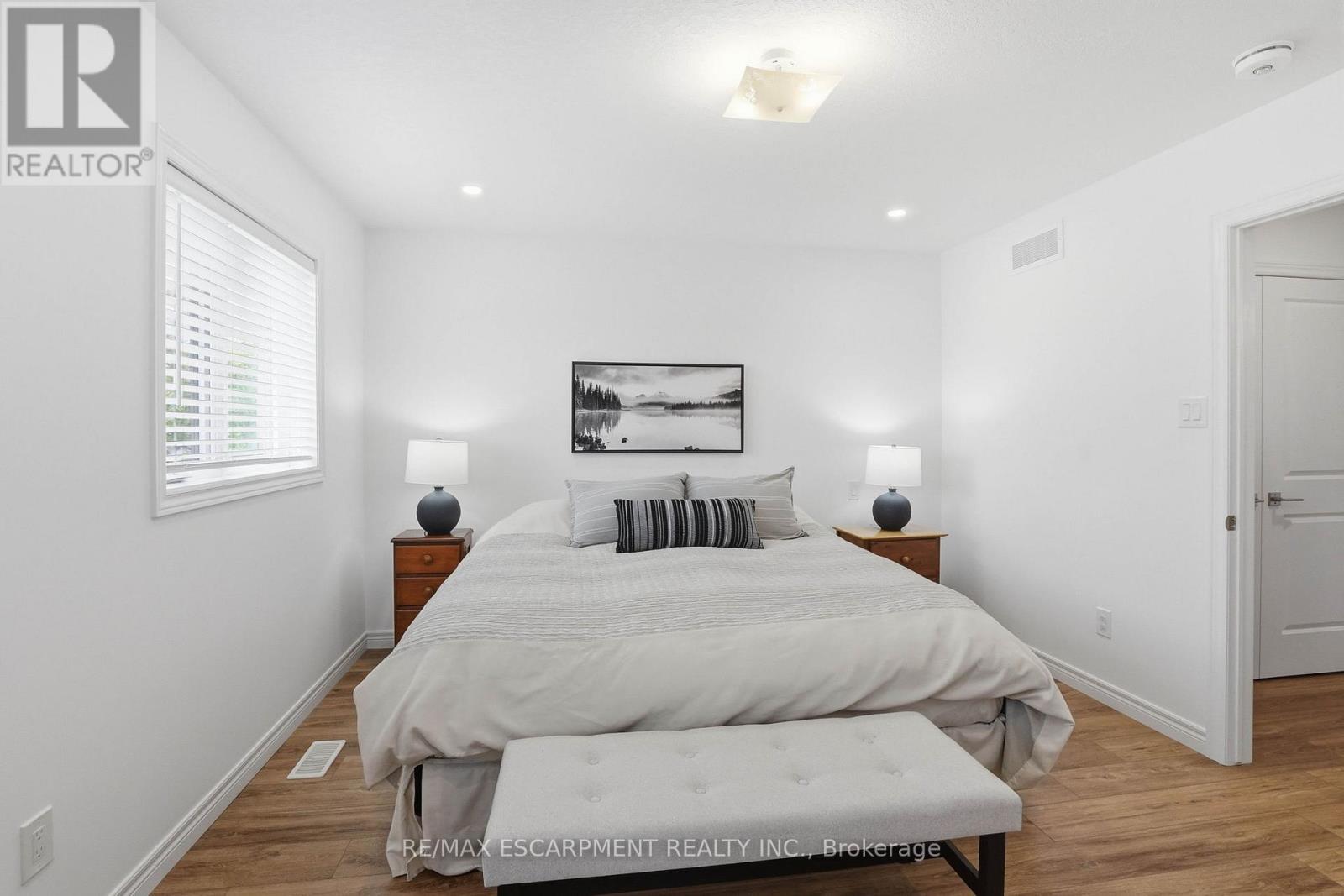 #2 29 SCHUYLER STREET - 19